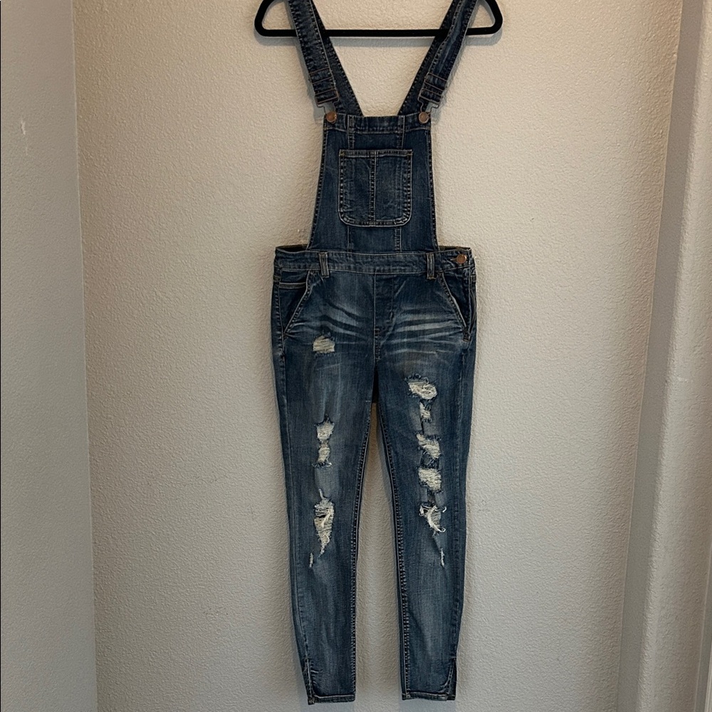 Distressed Denim Overalls 98•/• cotton 2•/• spandex size 9